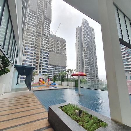 Reizz Residence By Luxury Suites Kuala Lumpur Buitenkant foto