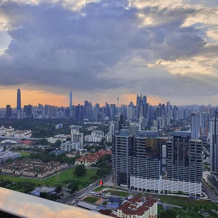 Reizz Residence By Luxury Suites Kuala Lumpur Buitenkant foto