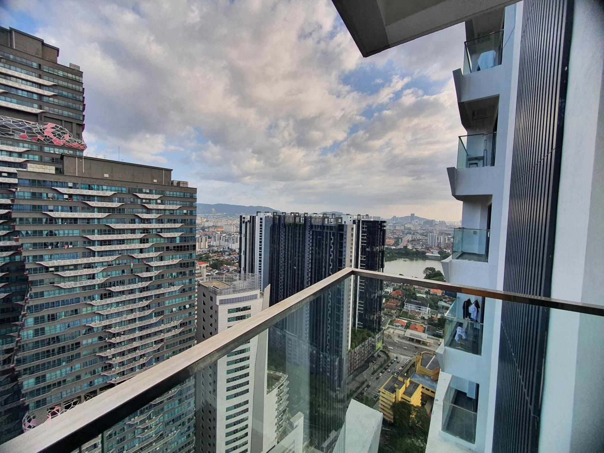 Reizz Residence By Luxury Suites Kuala Lumpur Buitenkant foto