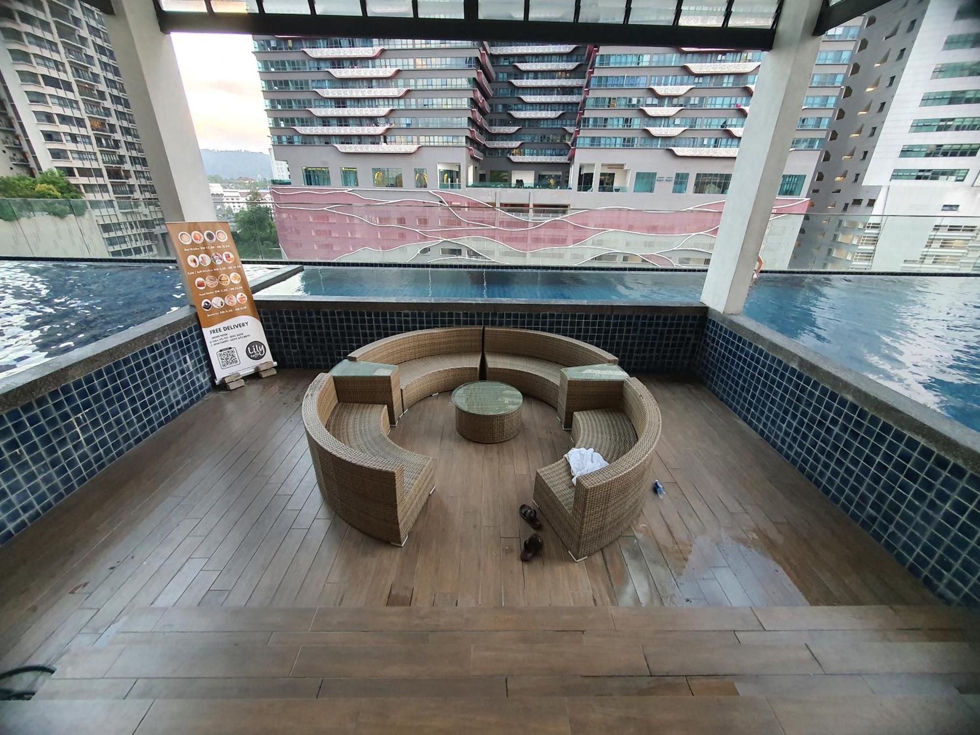 Reizz Residence By Luxury Suites Kuala Lumpur Buitenkant foto